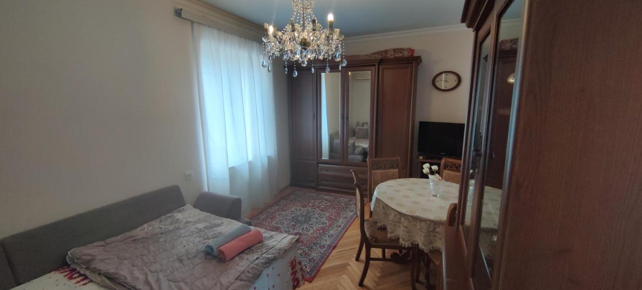 Budget One Room Apartment Bakoe Buitenkant foto